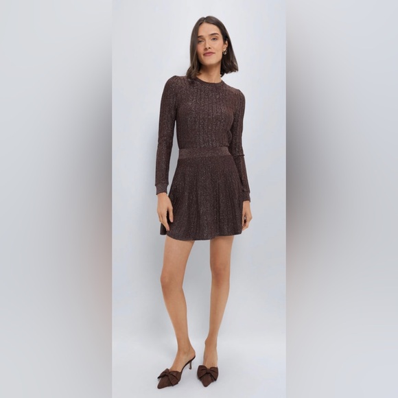 Tuckernuck Hyacinth House Sonia Shimmer Mini Skirt & Cropped Top Set Brown XXL